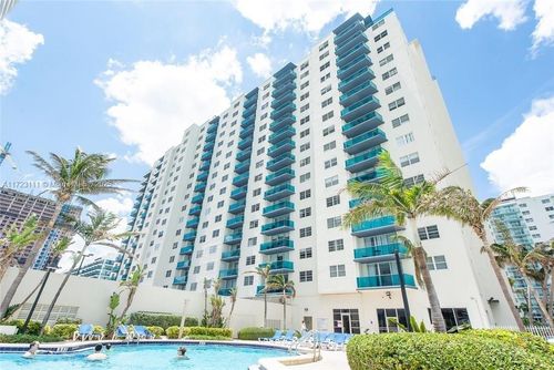 10d-4001 S Ocean Dr, Hollywood, FL, 33019-3019 | Card Image