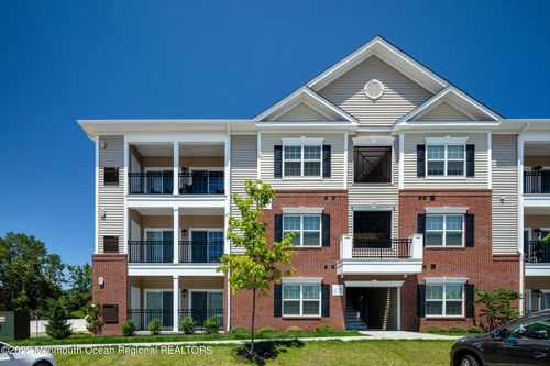 427 Stallion Cir W, Toms River, NJ, 08755-1587 | Card Image