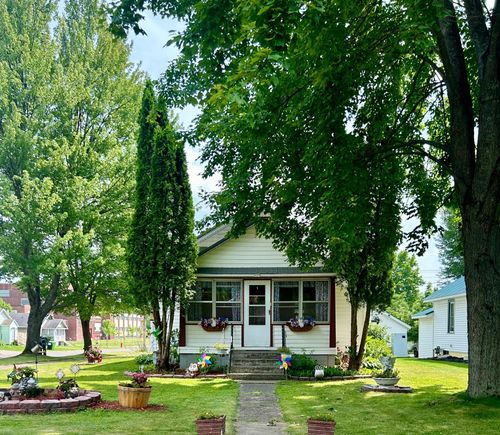 625 Main St, Cornell, WI, 54732-6229 | Card Image