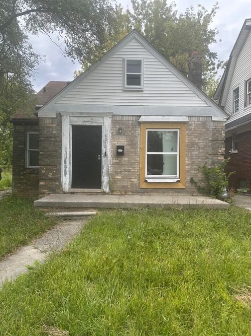 12727 Maiden St, Detroit, MI, 48213-1836 | Card Image