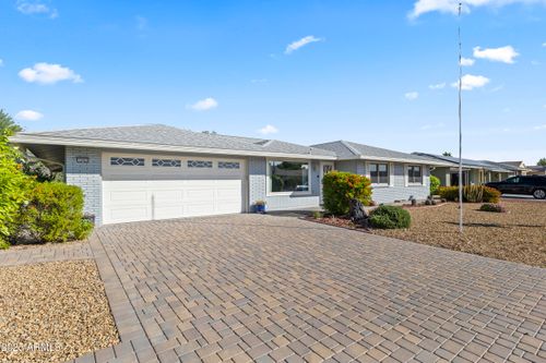 10902 W Brookside Dr, Sun City, AZ, 85351-1013 | Card Image