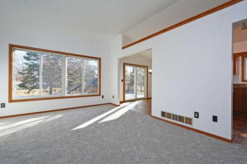 7581 23rd St N, Oakdale, MN, 55128-2234 | Card Image