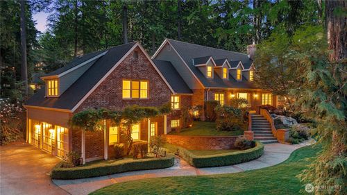 13555 Ne 54th Pl, Bellevue, WA, 98005-1037 | Card Image