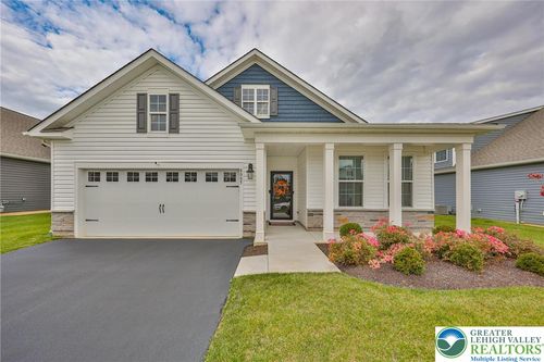 8005 August Ave, BREINIGSVILLE, PA, 18031-8741 | Card Image