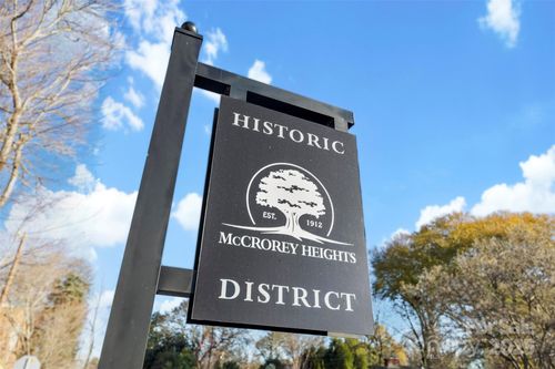 1722 Washington Ave, Charlotte, NC, 28216-5428 | Card Image