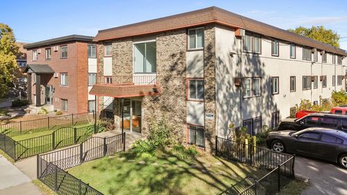 2637 Pleasant Ave, Minneapolis, MN, 55408-1486 | Card Image