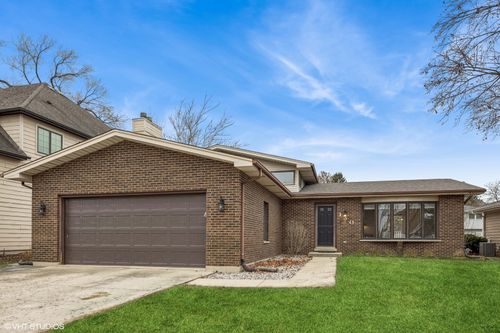 130 Hidden View Drive, Westmont, IL, 60559 | Card Image