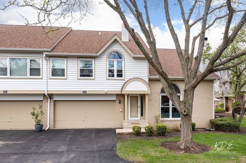 37-2-8026 Barrymore Dr, Darien, IL, 60561-5936 | Card Image