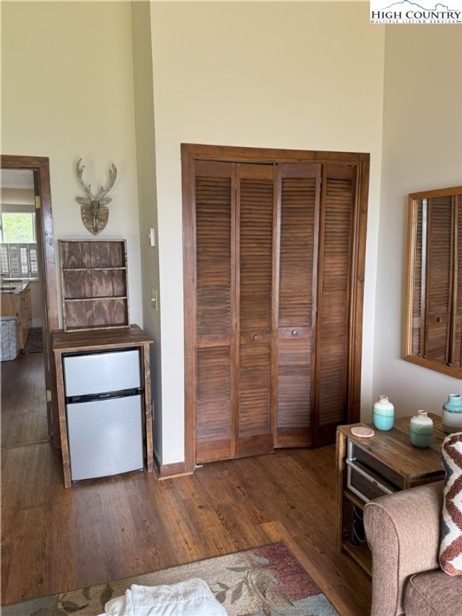200C - 170 Crestview Ln, Condo with 2 bedrooms, 2 bathrooms and null parking in Sugar Mountain NC | Image 19