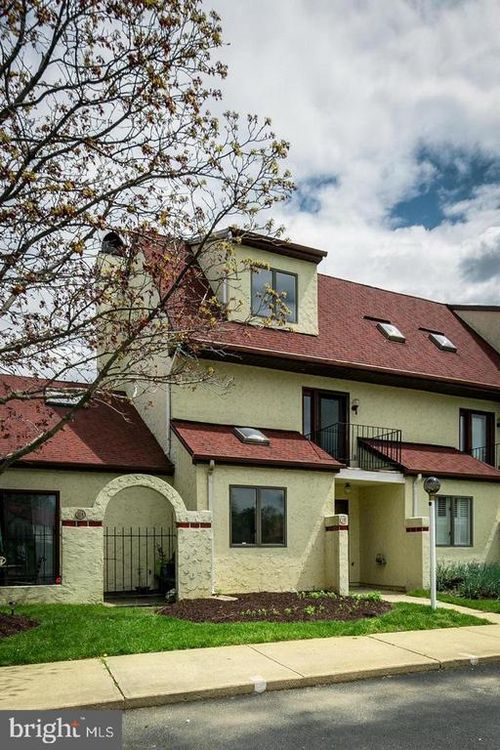 b-11 Queen Elizabeth Ct, CHESTER, MD, 21619 | Card Image