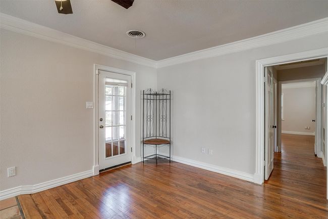 2309 Honeysuckle Ave, House other with 3 bedrooms, 2 bathrooms and null parking in Fort Worth TX | Image 10