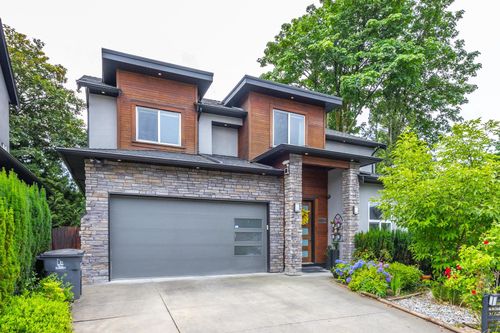 15836 105a Ave, Surrey, BC, V4N3J4 | Card Image