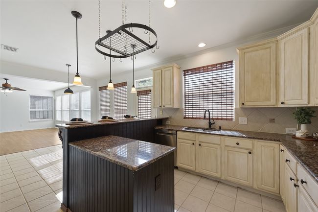 1728 Tealwood Ln, House other with 4 bedrooms, 3 bathrooms and null parking in Corinth TX | Image 11
