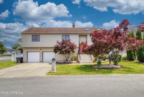 17 Fontainebleau Dr, Brick, NJ, 08723-7315 | Card Image