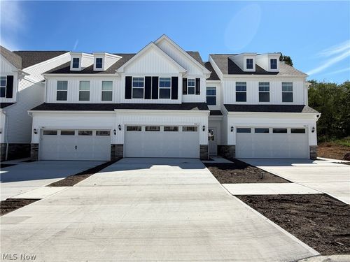 unit-4-940-4 Memory Ln, Aurora, OH, 44202-8868 | Card Image