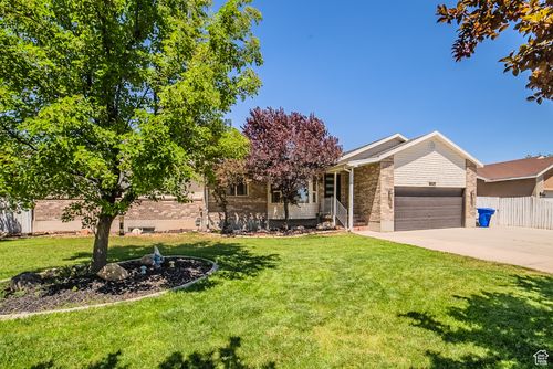 4962 W Winter Hill Ln, West Jordan, UT, 84081-3925 | Card Image