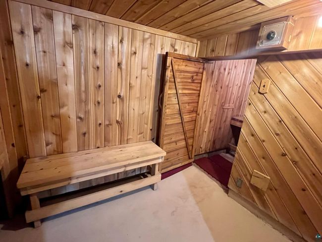 715 Garfield St, House other with 3 bedrooms, 2 bathrooms and null parking in Eveleth MN | Image 19