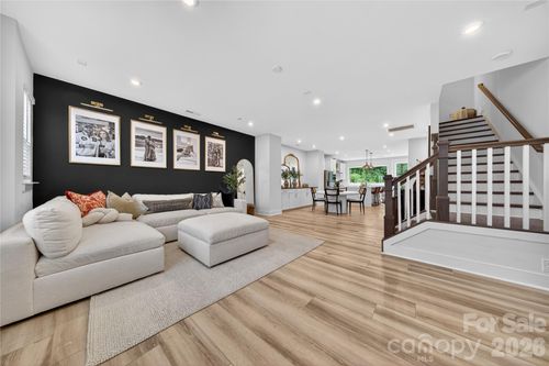 4033 Polluck Way, Charlotte, NC, 28209-4991 | Card Image