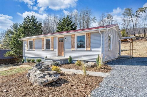 1572 Little Catawba Creek Rd, Troutville, VA, 24175-6134 | Card Image