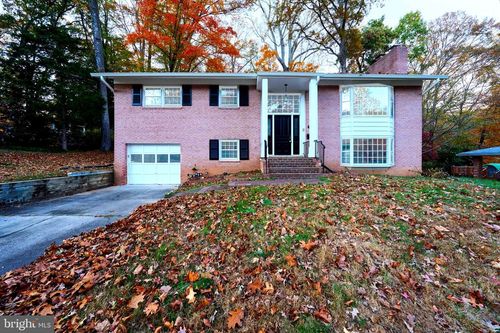 9116 Hamilton Dr, FAIRFAX, VA, 22031-3037 | Card Image