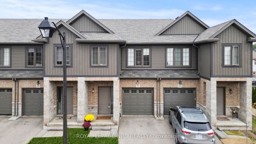 15-377 Glancaster Rd, Ancaster, ON, L9G0G4 | Card Image