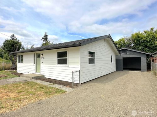 1743 Se Crawford Rd, Port Orchard, WA, 98366-5927 | Card Image