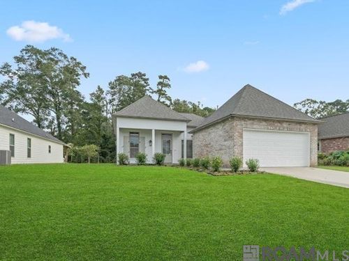 10365 Fountain Ln, Denham Springs, LA, 70726-6199 | Card Image