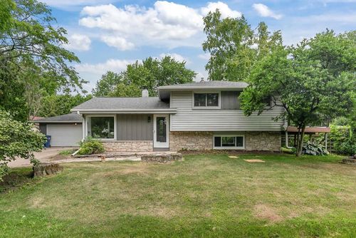 1655 S Park Avenue, NEENAH, WI, 54956 | Card Image