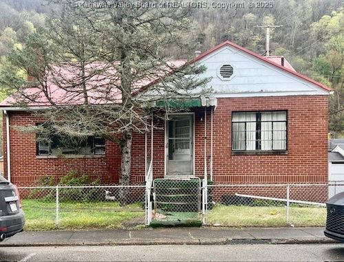 313 Kanawha Ave, Smithers, WV, 25186 | Card Image