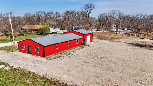 2705 E Highway 47, Winfield, MO, 63389-3026 | Card Image