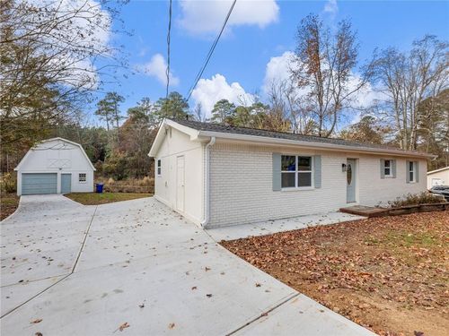 930 Woodbridge Dr Ne, Conyers, GA, 30012-4654 | Card Image