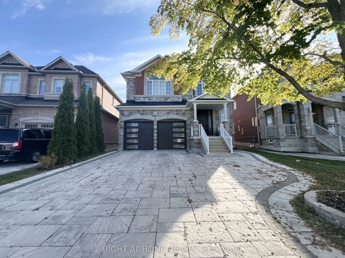 1209 Mctavish Dr, Newmarket, ON, L3X0A9 | Card Image