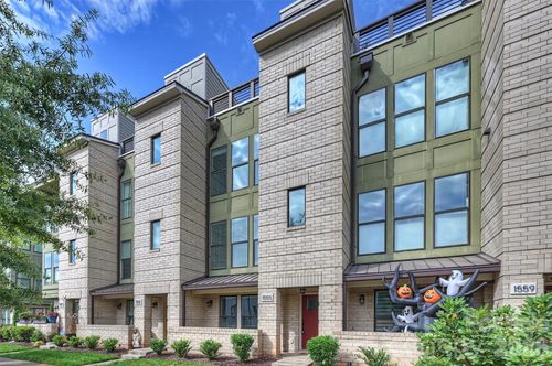 1555 Duckworth Ave, Charlotte, NC, 28208-4314 | Card Image