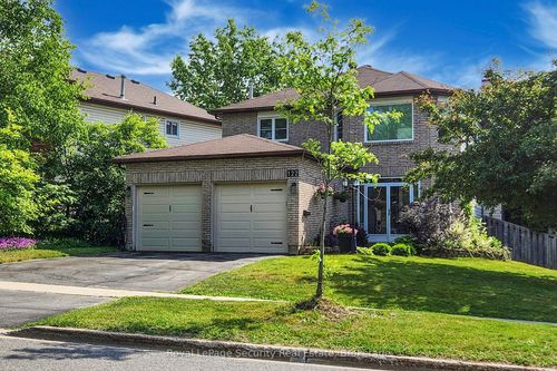 122 Browning Trail, Barrie, ON, L4N6R3 | Card Image