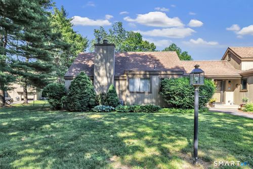 b-93 Seminole Ln, Stratford, CT, 06614-8148 | Card Image