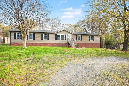 4022 Plum Tree Rd, Climax, NC, 27233-8121 | Card Image