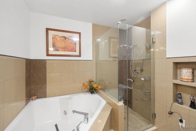 110 - 429 N Franklin St, Condo with 2 bedrooms, 3 bathrooms and null parking in Syracuse NY | Image 35