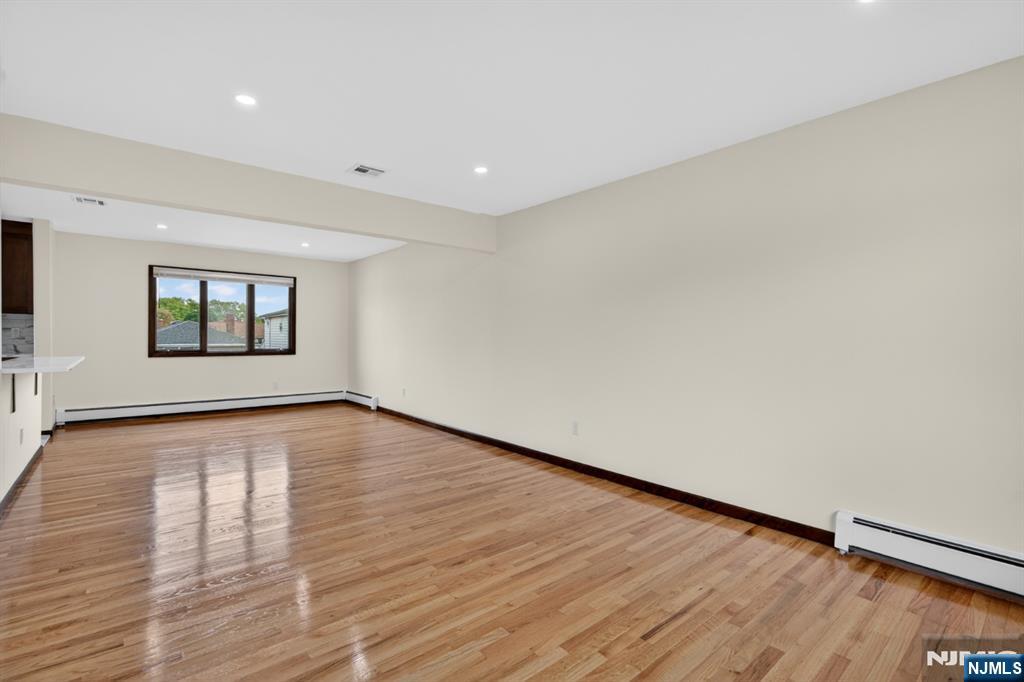 Residential Lease in Clifton 2