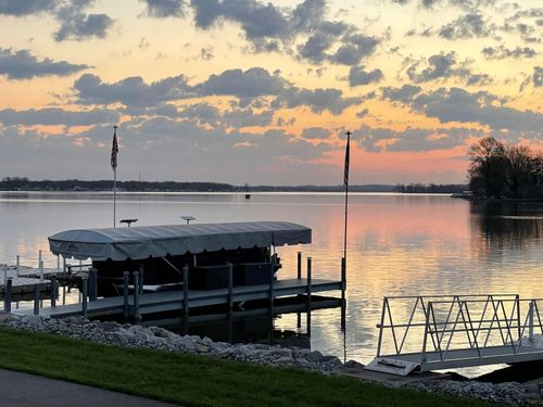 12580 W Bank Dr Ne, Millersport, OH, 43046-8009 | Card Image
