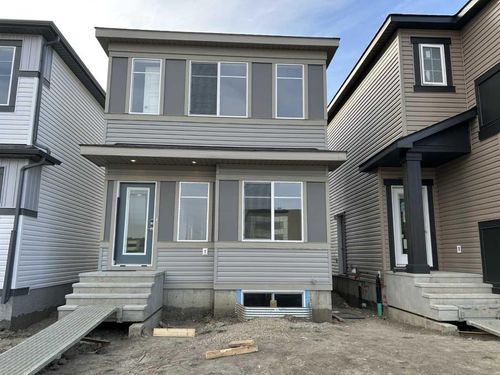 {{alt}} | Card Image