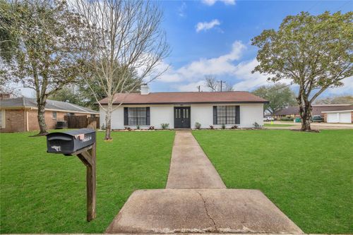 1 S Heights St, La Marque, TX, 77568-3457 | Card Image