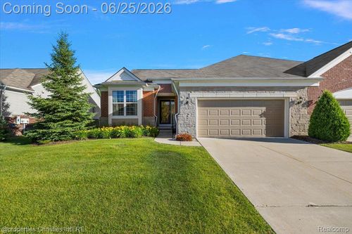 23346 Spring Creek Dr, Macomb, MI, 48042-2405 | Card Image