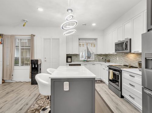 20-5867 129 St, Surrey, BC, V3X0J4 | Card Image