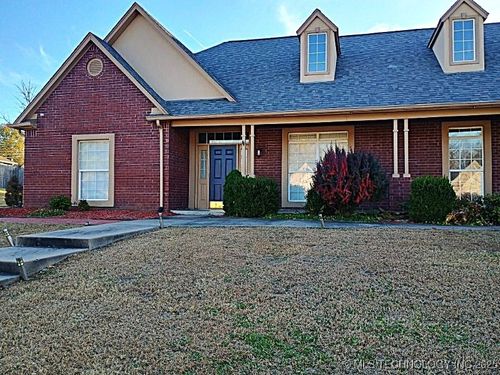 3103 Callaway Dr, Claremore, OK, 74019-4868 | Card Image
