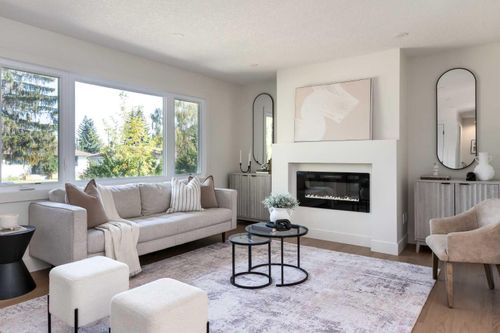15 Hoover Place Sw, Calgary, AB, T2V3G5 | Card Image