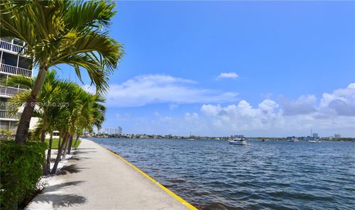 apt-n208-2920 Point East Dr, Aventura, FL, 33160-2632 | Card Image