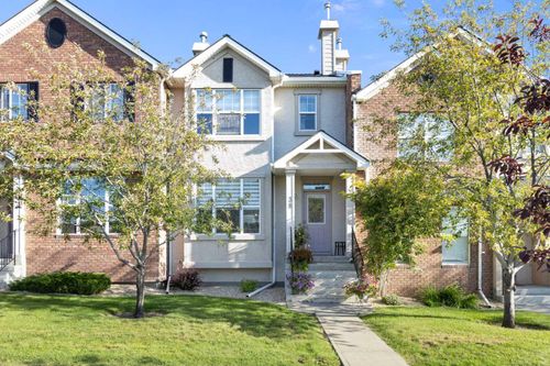 38 Prestwick Dr Se, Calgary, AB, T2Z4K8 | Card Image
