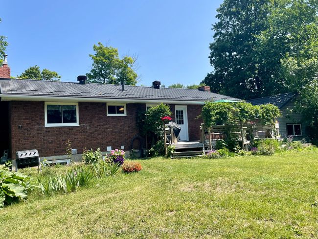 4329 Forest Wood Dr, House other with 4 bedrooms, 3 bathrooms and 6 parking in Severn ON | Image 4