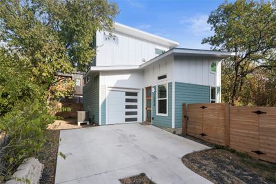 B - 1609 Greenwood Avenue, House other with 2 bedrooms, 2 bathrooms and 2 parking in Austin TX | Image 2