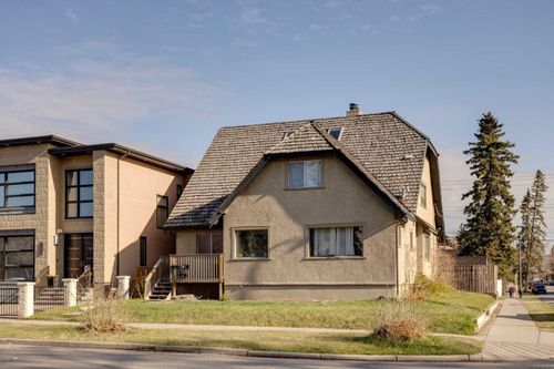 202 11 Ave Nw, Calgary, AB, T2M0B8 | Card Image